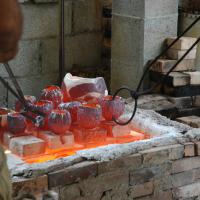 Cuisson raku . Stage poterie en Ardèche